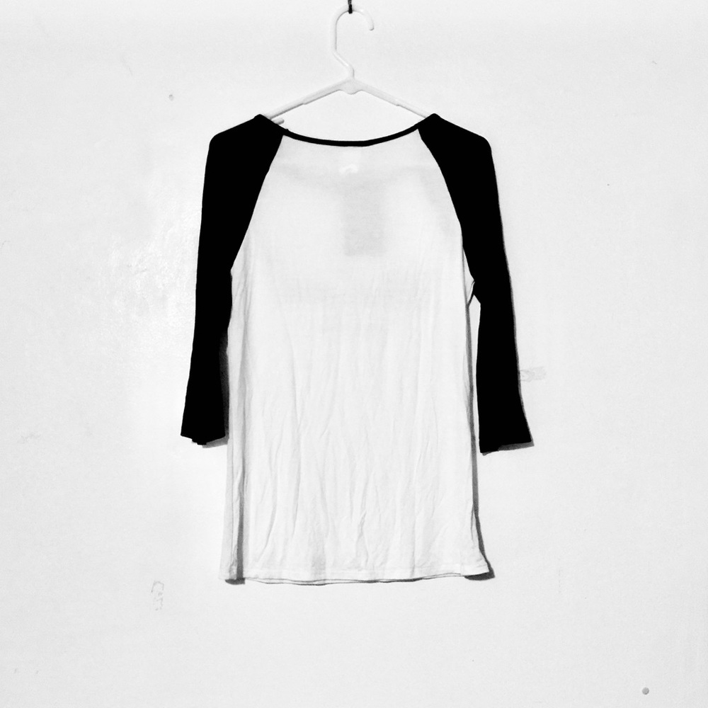 Weekend Top - Picture 2 of 3